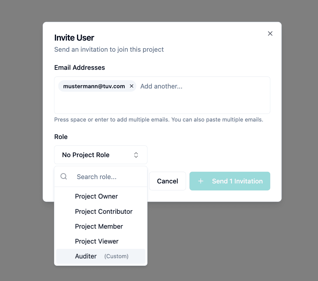 Benutzerdefinierte Rollen: Maßgeschneiderte Zugriffskontrolle für spezifische Anforderungen